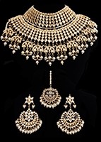 Sabyasachi Large Kundan Bridal Set - Pearl BEWK11849 Indian Jewellery